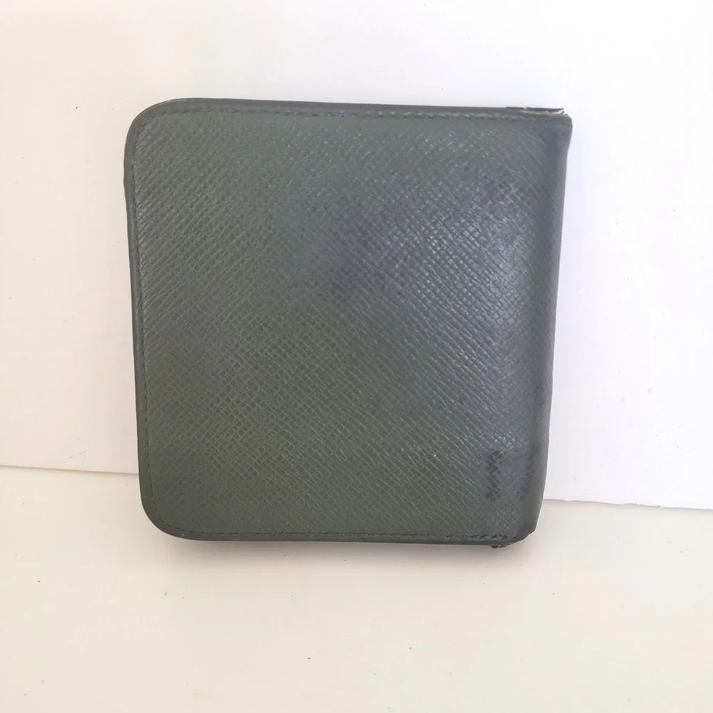Louis Vuitton Taiga Leather Compact Zippy‎ Wallet Green CA0051 Mens Bifold Spain